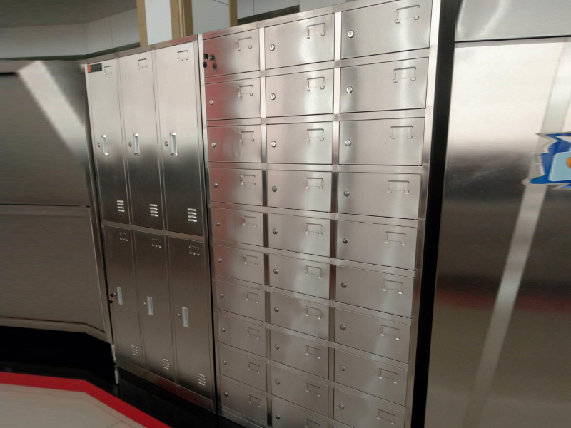 不銹鋼儲(chǔ)物柜